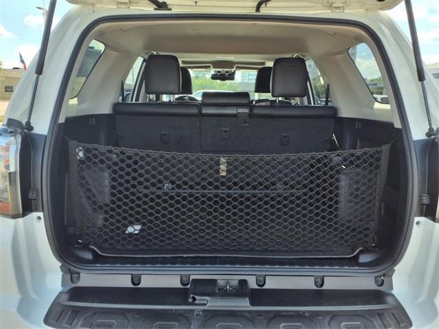 Photo of 2022 White Toyota 4Runner