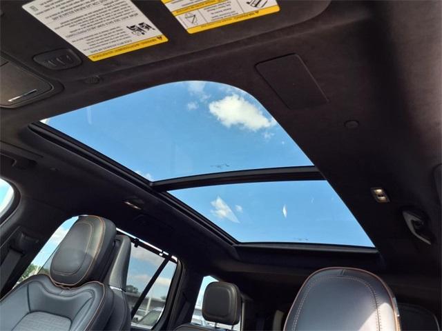 Photo of 2025 Black Metallic Lincoln Aviator
