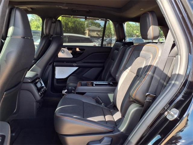 Photo of 2025 Black Metallic Lincoln Aviator