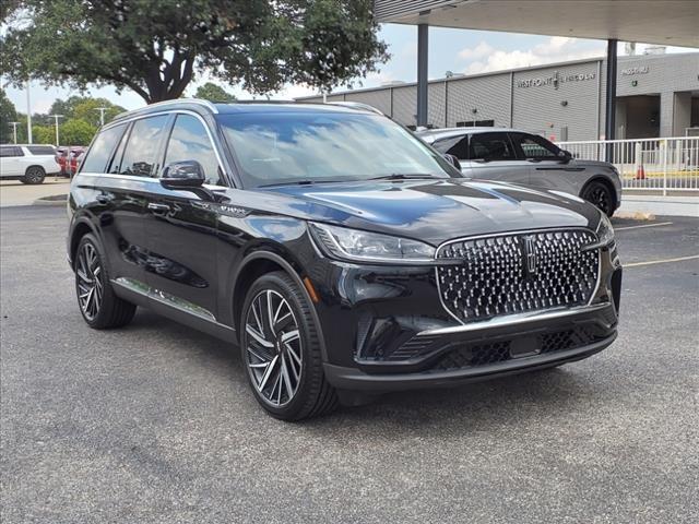 Photo of 2025 Black Metallic Lincoln Aviator