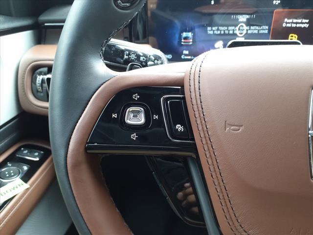 Photo of 2025 Black Metallic Lincoln Aviator