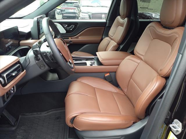 Photo of 2025 Black Metallic Lincoln Aviator