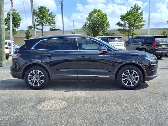 Photo of 2023 Infinite Black Metallic Lincoln Nautilus