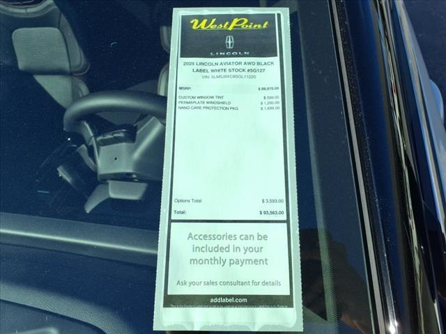 Photo of 2025 White Metallic Lincoln Aviator