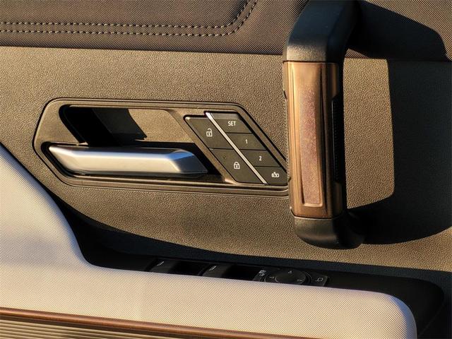 Photo of 2024 Meteorite Metallic (Grey) GMC HUMMER EV SUV