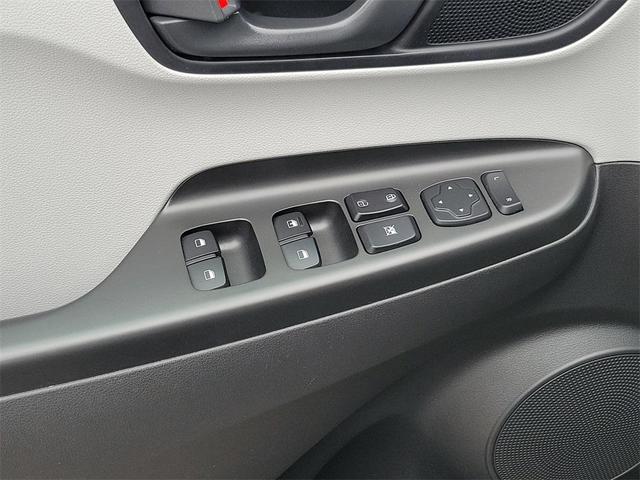 Photo of 2022 Ultra Black Hyundai KONA