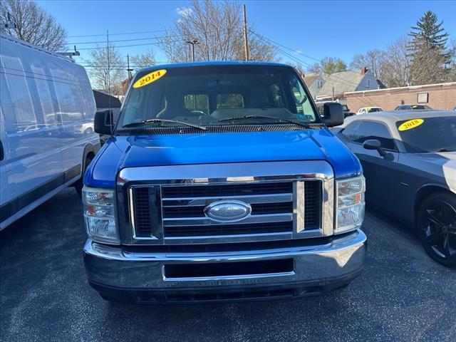 Photo of 2014 Dark Blue Pearl Metallic Ford E350 Super Duty
