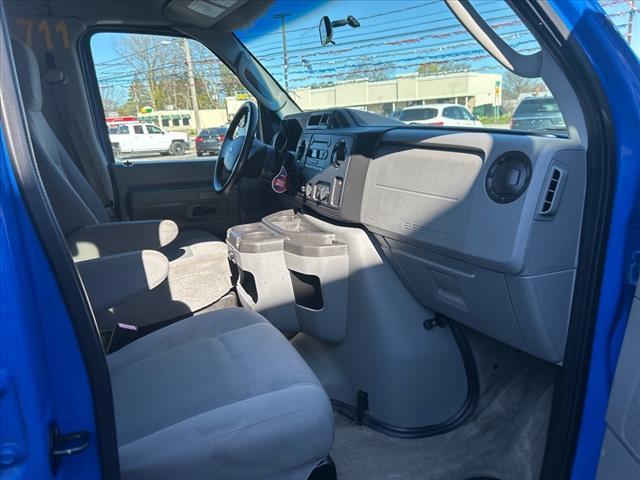 Photo of 2014 Dark Blue Pearl Metallic Ford E350 Super Duty