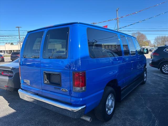 Photo of 2014 Dark Blue Pearl Metallic Ford E350 Super Duty