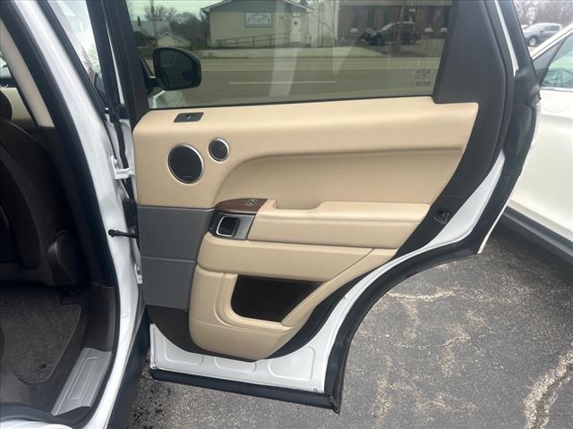 Photo of 2017 Yulong White Metallic Land Rover Range Rover Sport