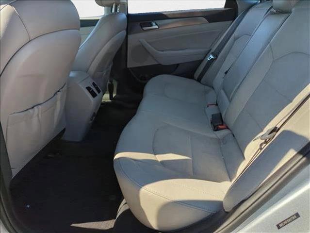 Photo of 2016 Shale Gray Metallic Hyundai SONATA
