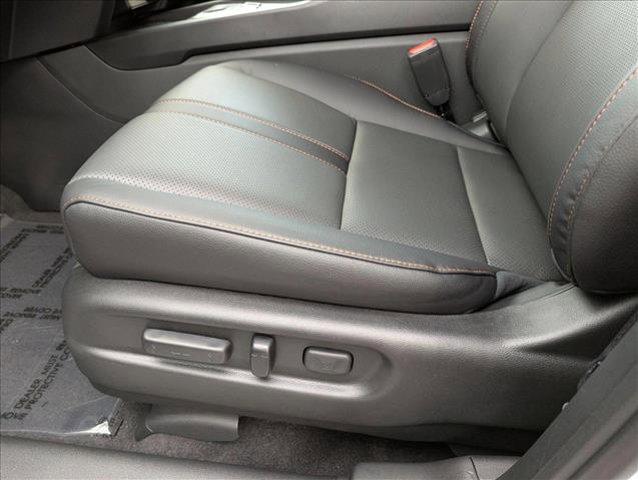 Photo of 2025 Platinum White Pearl Honda Ridgeline