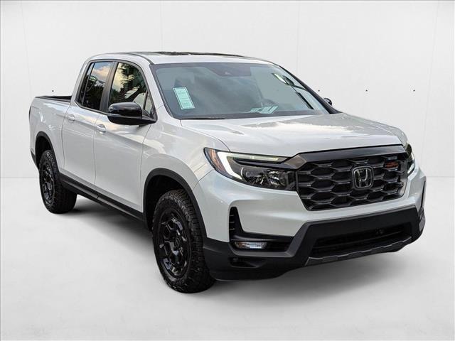 Photo of 2025 Platinum White Pearl Honda Ridgeline