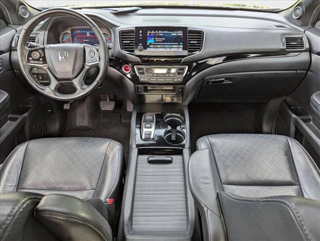 Photo of 2020 Black Copper Pearl Honda Passport