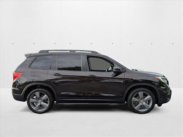 Photo of 2020 Black Copper Pearl Honda Passport