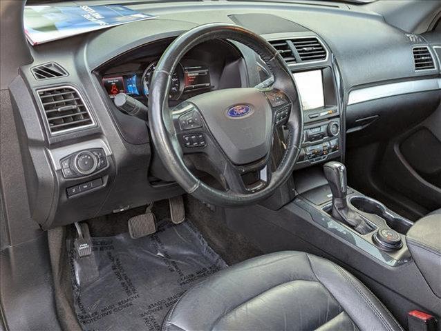 Photo of 2017 Magnetic Metallic Ford Explorer