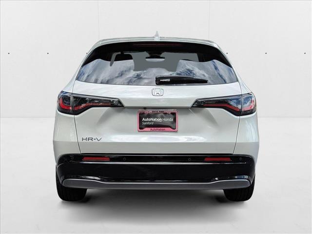Photo of 2026 Platinum White Pearl Honda HR-V