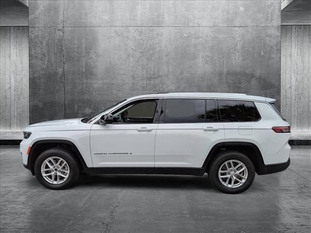 Photo of 2023 Bright White Clearcoat Jeep Grand Cherokee L