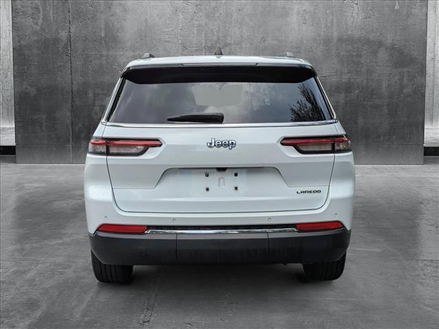 Photo of 2023 Bright White Clearcoat Jeep Grand Cherokee L