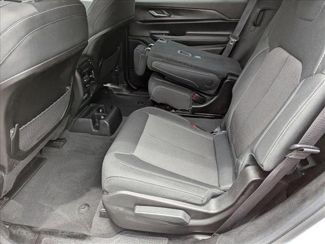 Photo of 2023 Bright White Clearcoat Jeep Grand Cherokee L