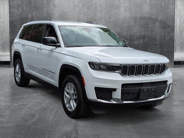 Photo of 2023 Bright White Clearcoat Jeep Grand Cherokee L