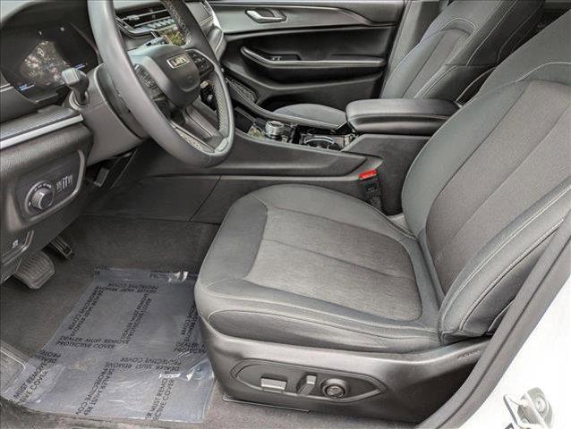 Photo of 2023 Bright White Clearcoat Jeep Grand Cherokee L
