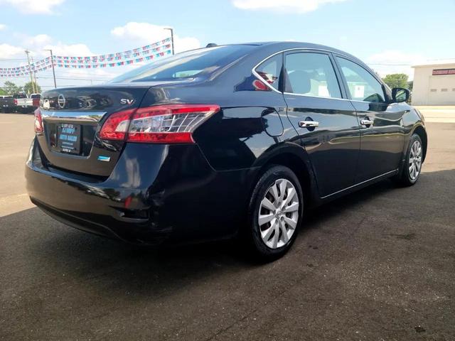 Photo of 2014 Super Black Nissan Sentra