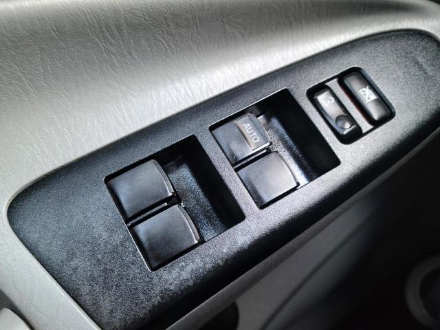 Photo of 2014 Magnetic Gray Metallic Toyota Tacoma