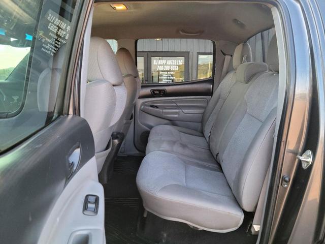 Photo of 2014 Magnetic Gray Metallic Toyota Tacoma