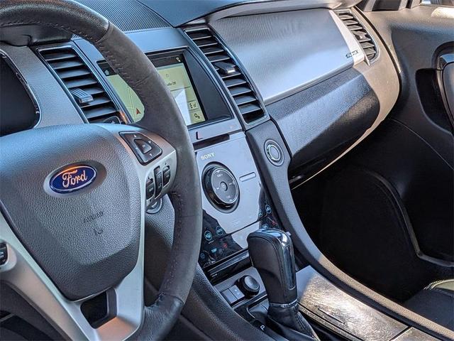 Photo of 2018 Blue Ford Taurus