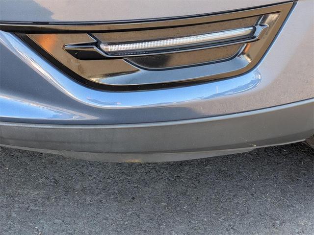 Photo of 2018 Blue Ford Taurus