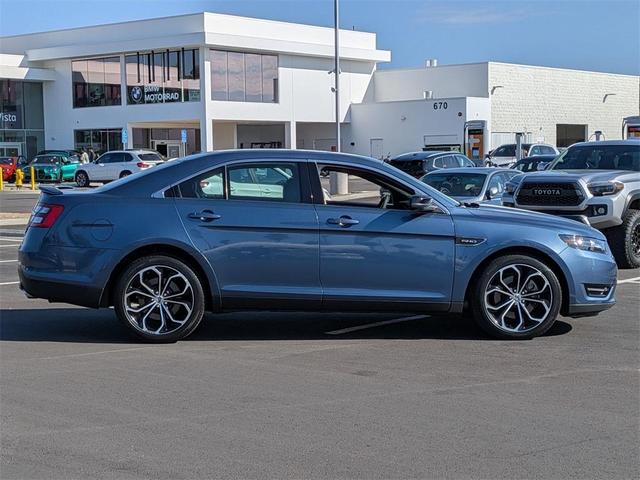 Photo of 2018 Blue Ford Taurus
