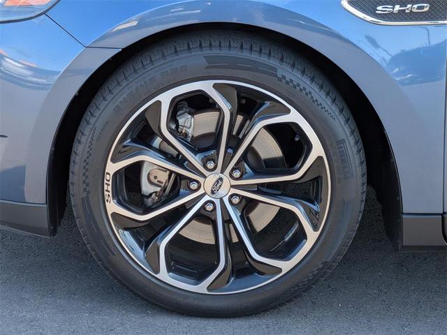 Photo of 2018 Blue Ford Taurus