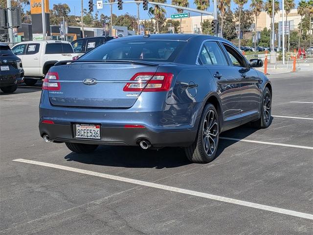 Photo of 2018 Blue Ford Taurus