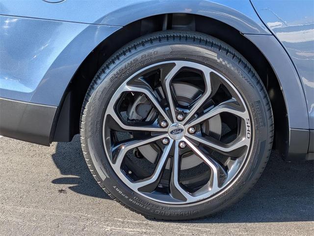Photo of 2018 Blue Ford Taurus