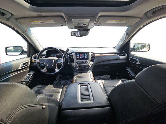 Photo of 2019 Summit White GMC Yukon