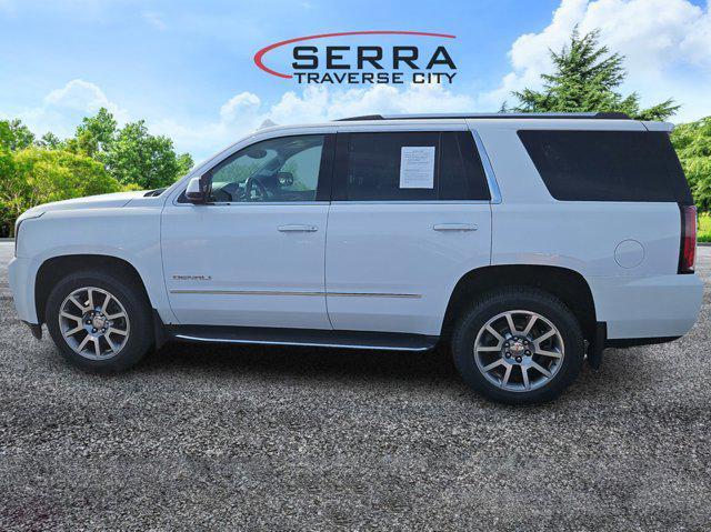 Photo of 2019 Summit White GMC Yukon