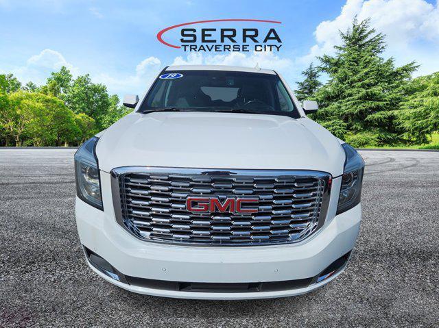 Photo of 2019 Summit White GMC Yukon