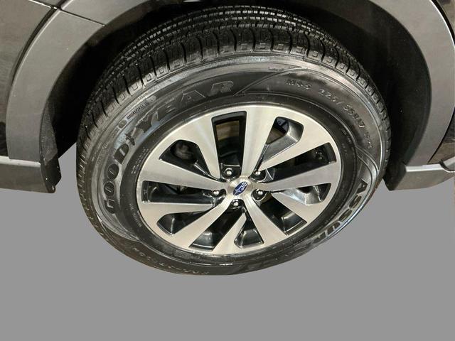 Photo of 2022 Crystal Black Silica Subaru Outback