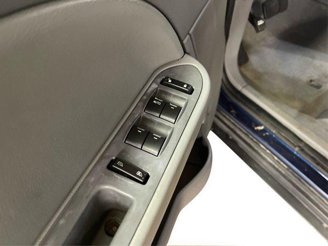 Photo of 2007 Light Blue Ford Five Hundred