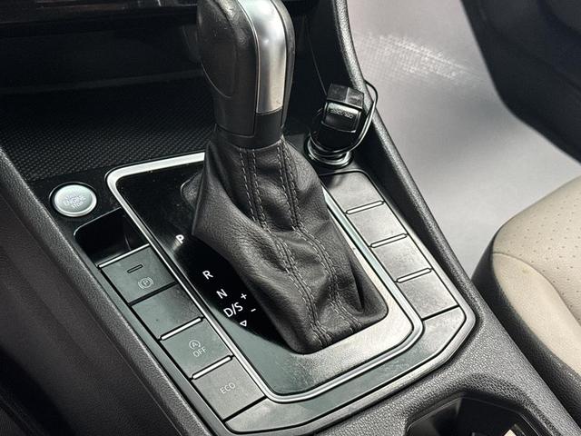 Photo of 2020 Pure White Volkswagen Jetta