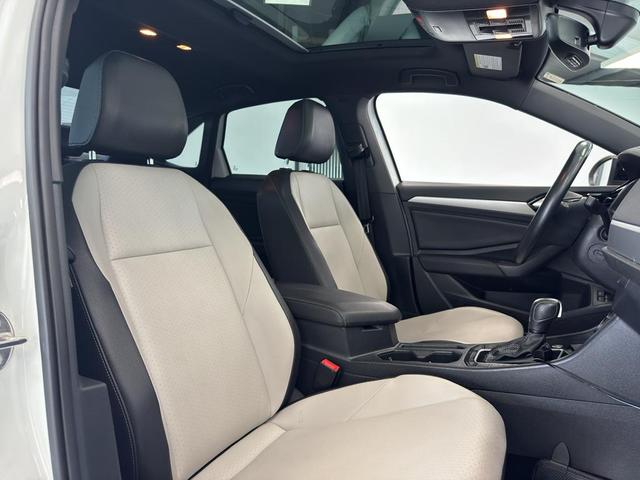 Photo of 2020 Pure White Volkswagen Jetta