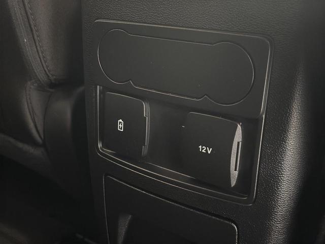 Photo of 2024 Agate Black Metallic Ford Explorer