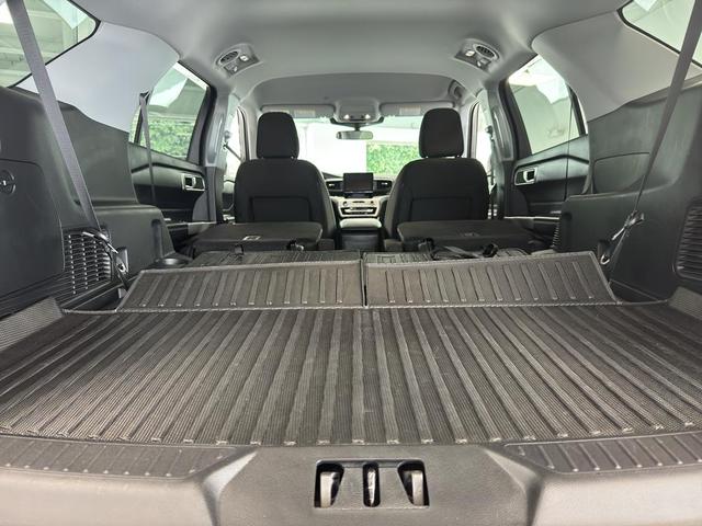 Photo of 2024 Agate Black Metallic Ford Explorer