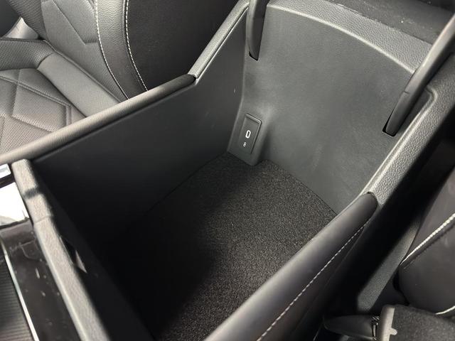 Photo of 2024 Deep Black Pearl Volkswagen Atlas