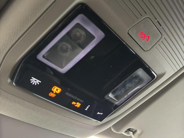 Photo of 2024 Deep Black Pearl Volkswagen Atlas