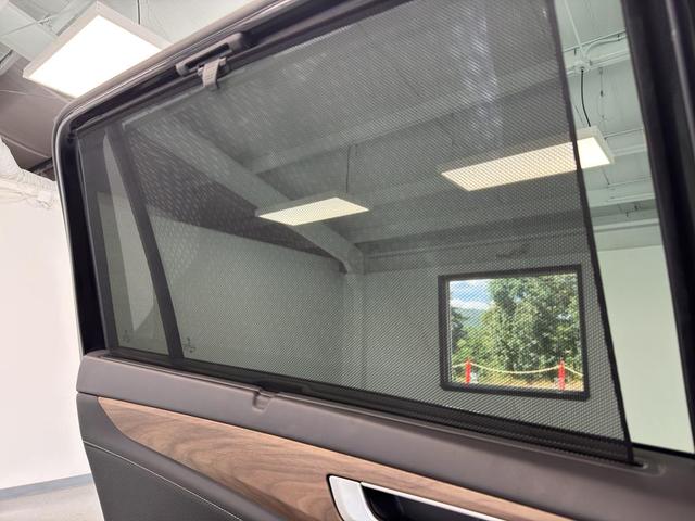 Photo of 2024 Deep Black Pearl Volkswagen Atlas