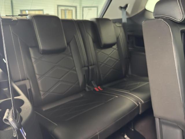 Photo of 2024 Deep Black Pearl Volkswagen Atlas