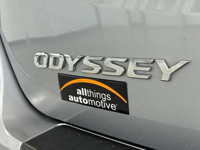Photo of 2023 Lunar Silver Metallic Honda Odyssey