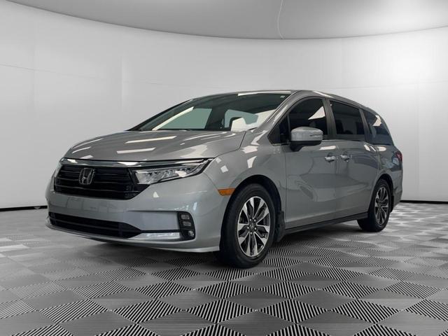 Photo of 2023 Lunar Silver Metallic Honda Odyssey